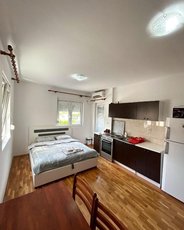 Apartman Stex Подгориця Екстер'єр фото